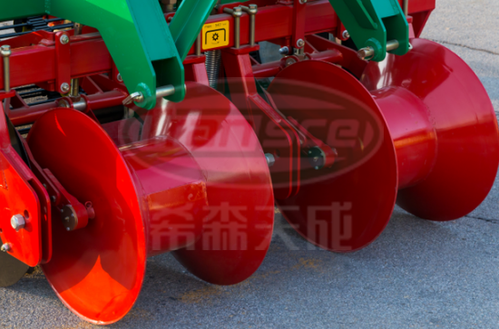 2017新款！4UX-170A型悬挂式马铃薯收获机，你值得拥有！